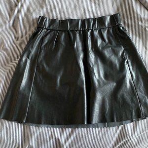 Wilfred Free Faux Leather Skirt